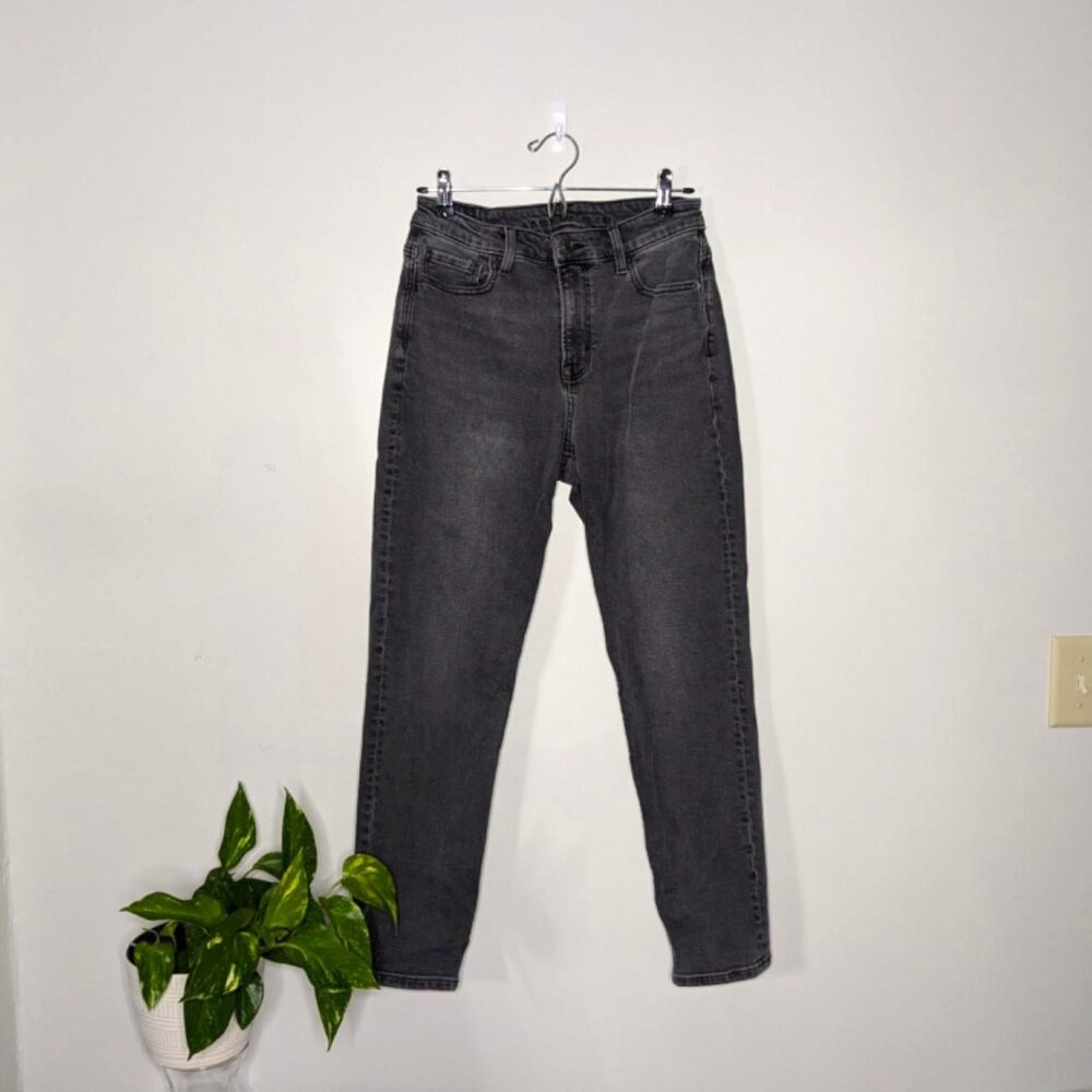 American Eagle Black Mom Jeans Distressed Women's Size 4 Regular